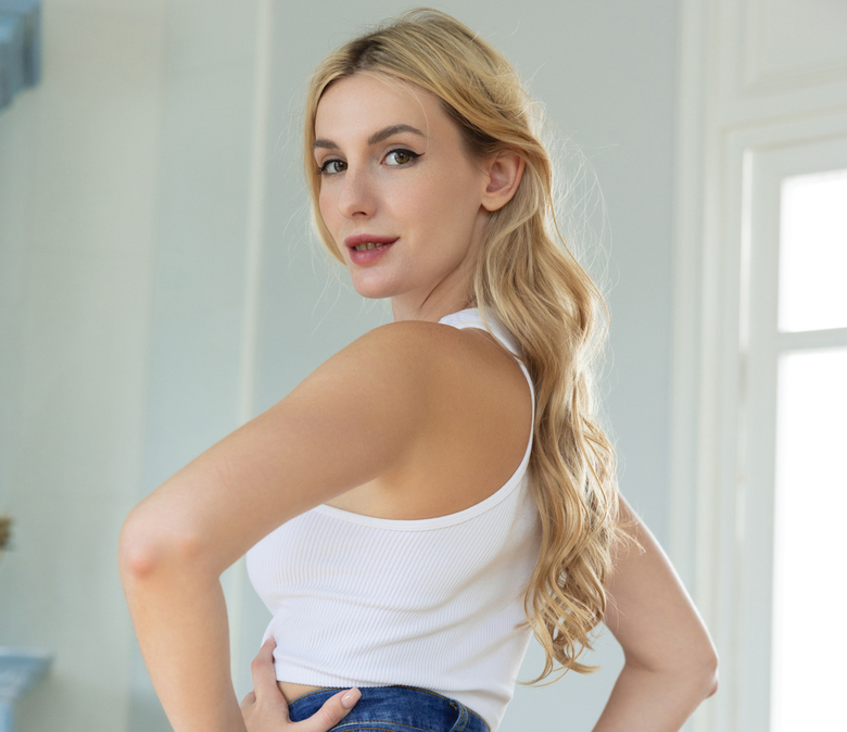 Cosmetic Chemist Aria Shares Exfoliating Toner Price Review in 2026: The “Acid Toner” Budget Map, Best Buys, and What to Skip