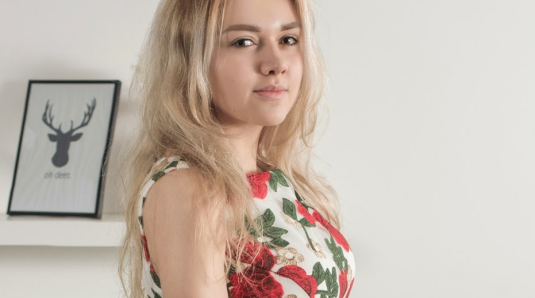 Virtual Assistant Expert Mia Scott Shares Work-from-Home Job Tips