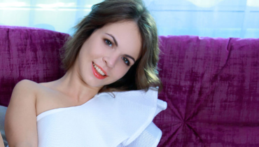 Mia Scott’s Guide to Choosing Health Insurance After Pregnancy